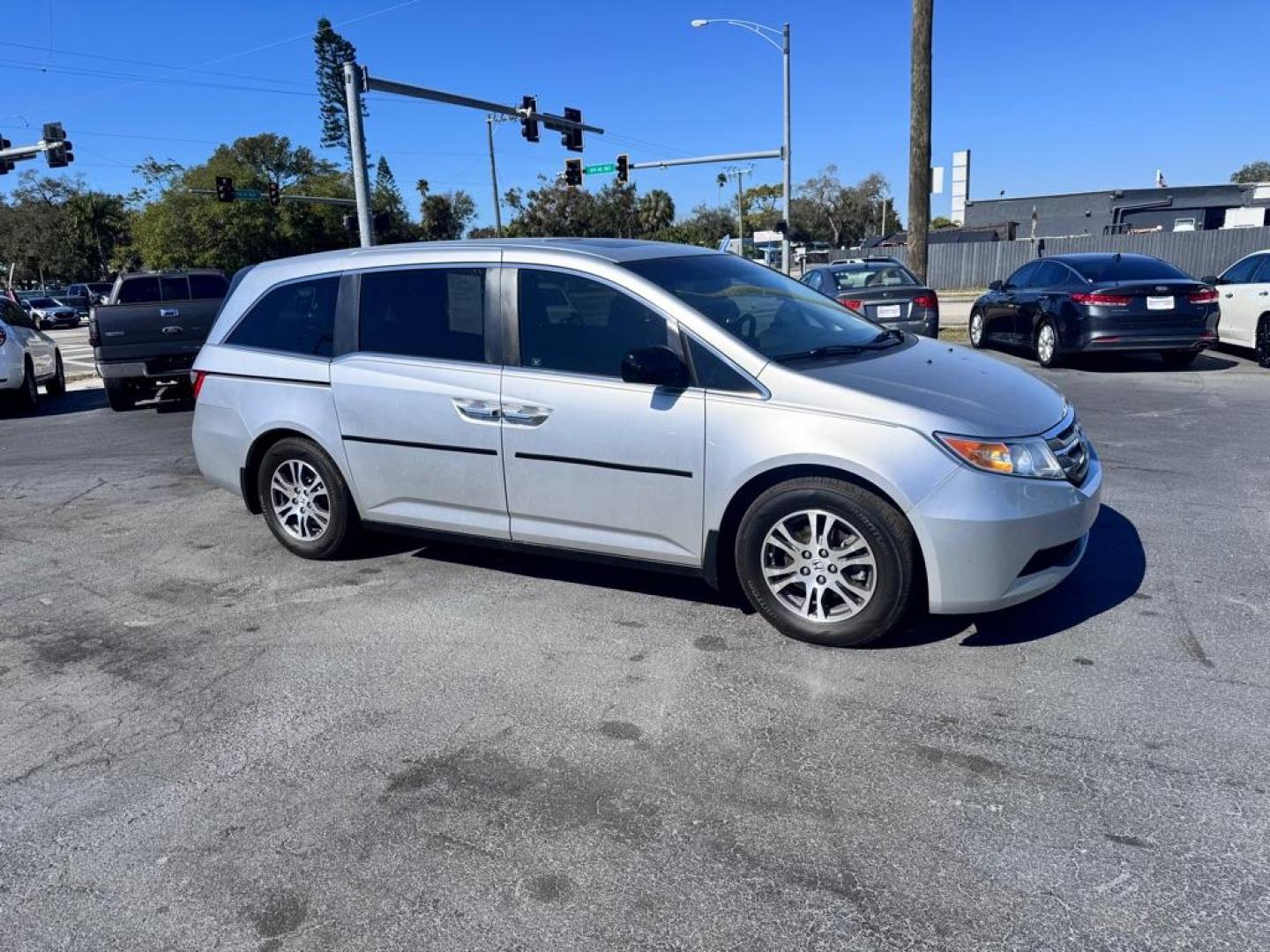 2011 SILVER HONDA ODYSSEY EXL (5FNRL5H68BB) with an 3.5L engine, Automatic transmission, located at 2929 9th St. West, Bradenton, 34205, (941) 242-2810, 27.473591, -82.570679 - Thanks for inquring into DriveNation USA! All vehicles listed can be viewed at www.drivenationusa.com for vehicle history reports and additonal info. We cannot quote any terms such as down payments or monthly payments without an application. You can apply directly at www.drivenationusa.com or by con - Photo#0