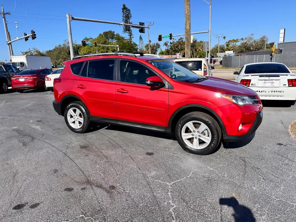 photo of 2014 TOYOTA RAV4 XLE