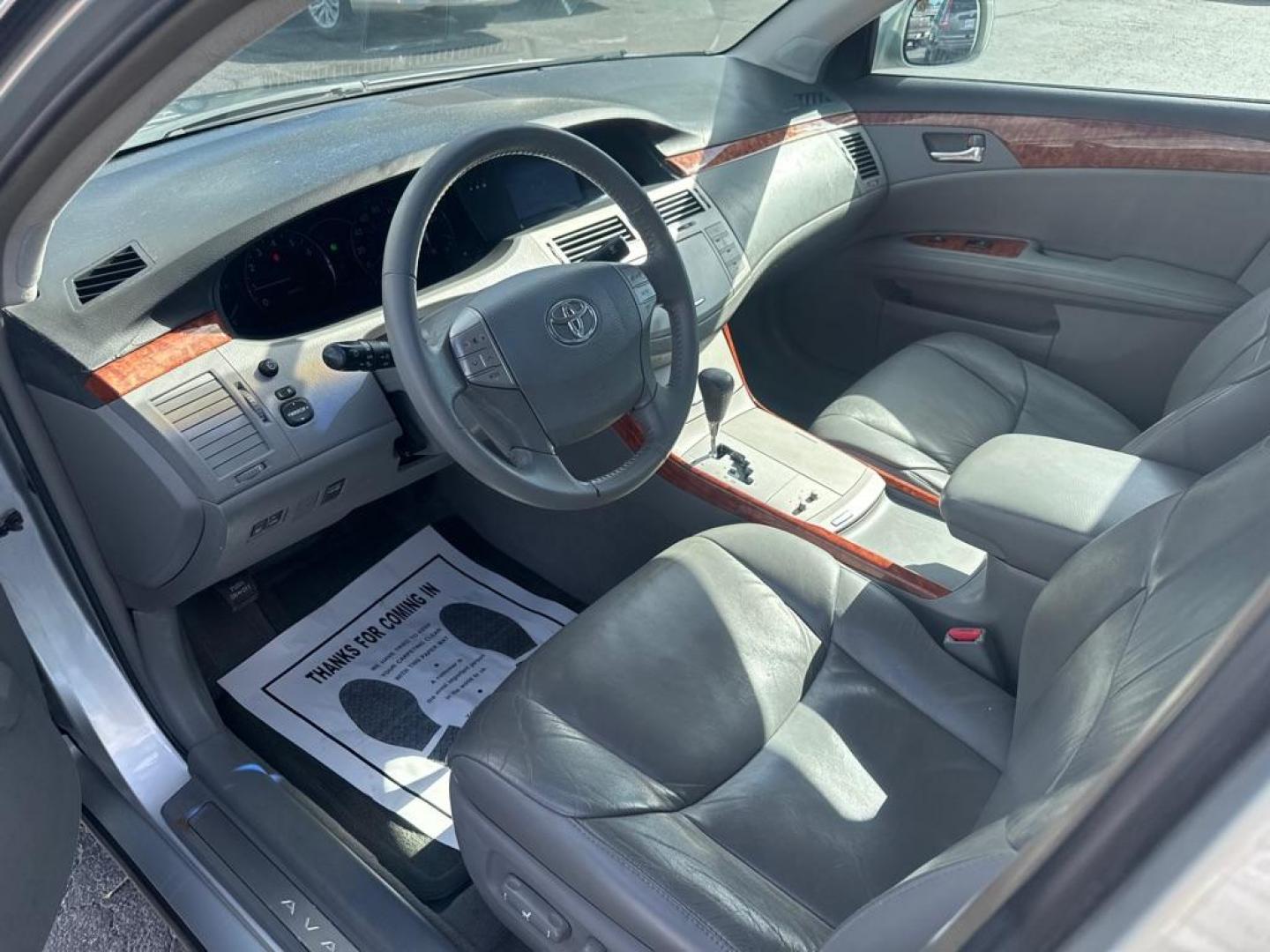 2007 SILVER TOYOTA AVALON XL (4T1BK36B57U) with an 3.5L engine, Automatic transmission, located at 2929 9th St. West, Bradenton, 34205, (941) 242-2810, 27.473591, -82.570679 - Thanks for inquring into DriveNation USA! All vehicles listed can be viewed at www.drivenationusa.com for vehicle history reports and additonal info. We cannot quote any terms such as down payments or monthly payments without an application. You can apply directly at www.drivenationusa.com or by con - Photo#9