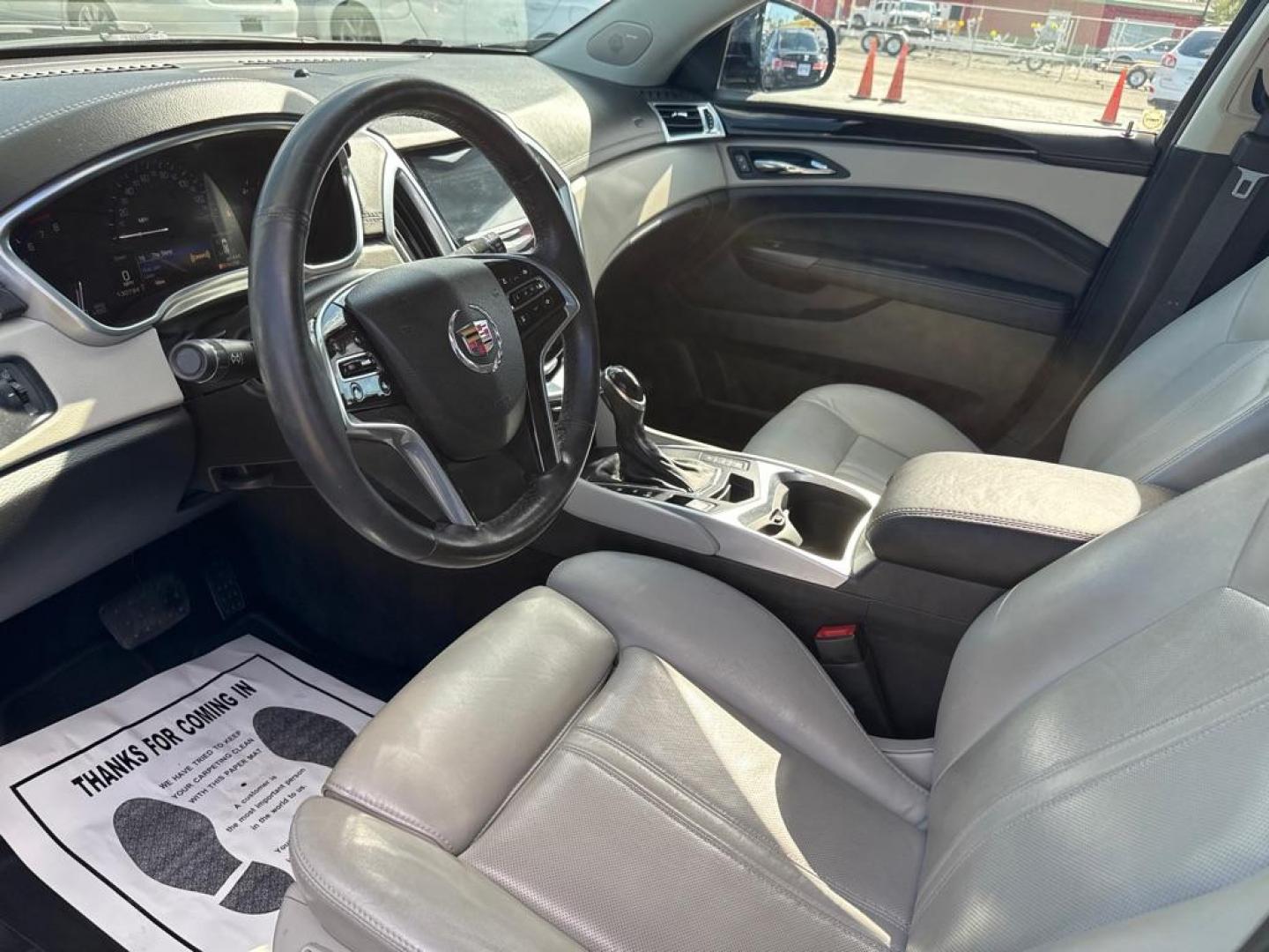 2015 BLUE CADILLAC SRX LUXURY COLLECTION (3GYFNBE3XFS) with an 3.6L engine, Automatic transmission, located at 2929 9th St. West, Bradenton, 34205, (941) 242-2810, 27.473591, -82.570679 - Thanks for inquring into DriveNation USA! All vehicles listed can be viewed at www.drivenationusa.com for vehicle history reports and additonal info. We cannot quote any terms such as down payments or monthly payments without an application. You can apply directly at www.drivenationusa.com or by con - Photo#8