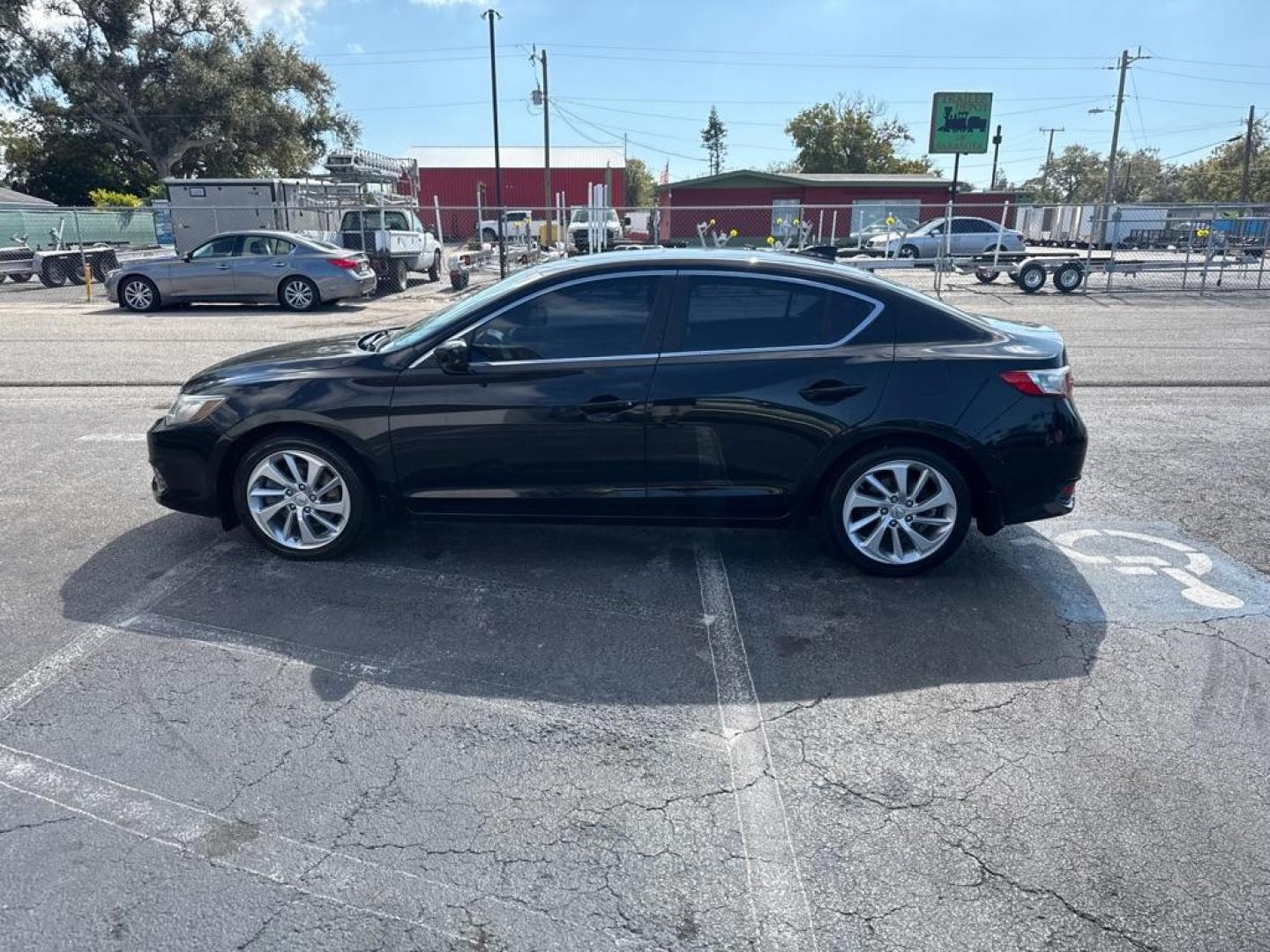 2018 BLACK ACURA ILX PREMIUM (19UDE2F75JA) with an 2.4L engine, Automatic transmission, located at 2929 9th St. West, Bradenton, 34205, (941) 242-2810, 27.473591, -82.570679 - Thanks for inquring into DriveNation USA! All vehicles listed can be viewed at www.drivenationusa.com for vehicle history reports and additonal info. We cannot quote any terms such as down payments or monthly payments without an application. You can apply directly at www.drivenationusa.com or by con - Photo#4