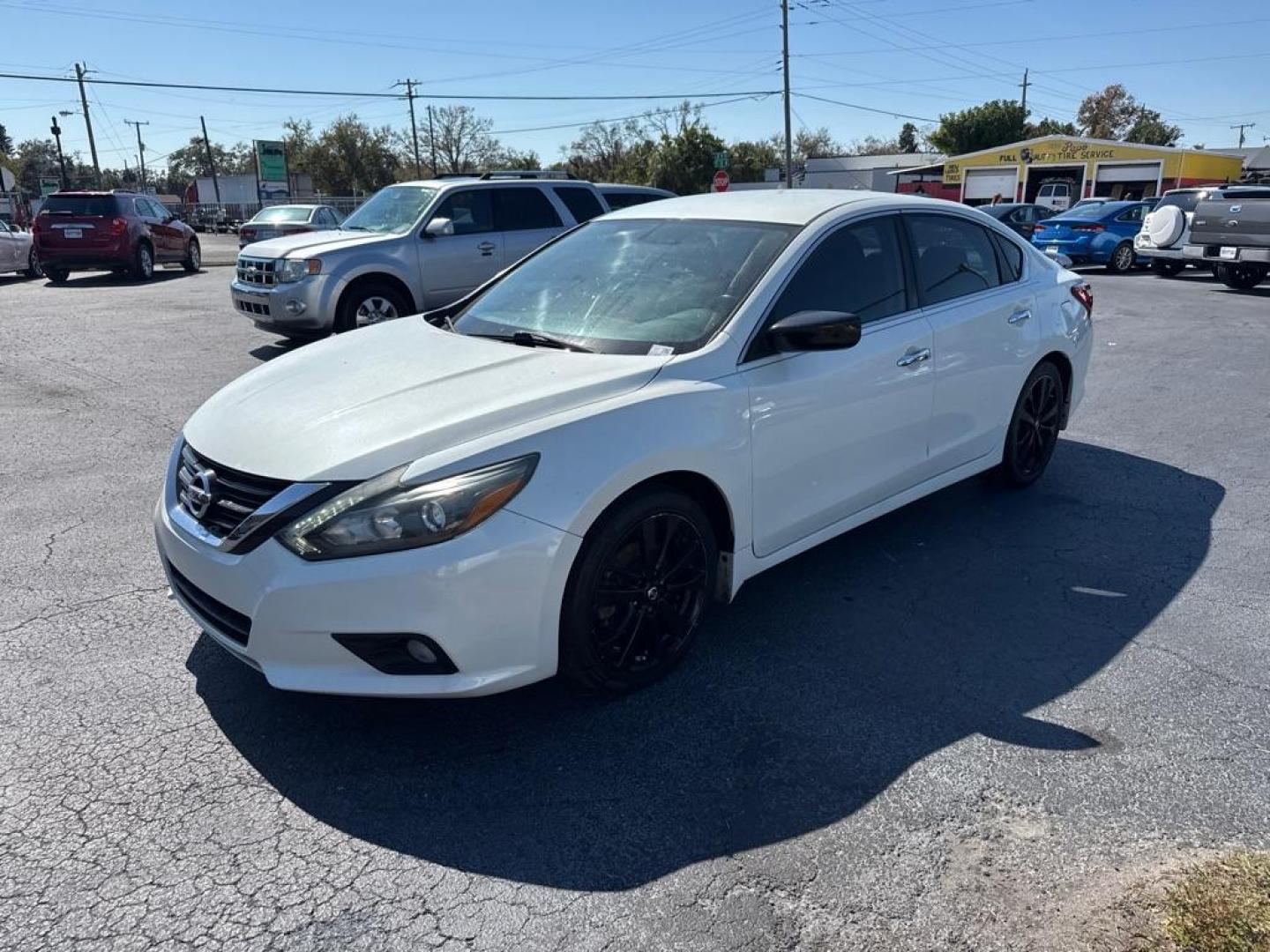 2017 WHITE NISSAN ALTIMA 2.5 SV (1N4AL3AP7HC) with an 2.5L engine, Continuously Variable transmission, located at 2929 9th St. West, Bradenton, 34205, (941) 242-2810, 27.473591, -82.570679 - Thanks for inquring into DriveNation USA! All vehicles listed can be viewed at www.drivenationusa.com for vehicle history reports and additonal info. We cannot quote any terms such as down payments or monthly payments without an application. You can apply directly at www.drivenationusa.com or by con - Photo#3