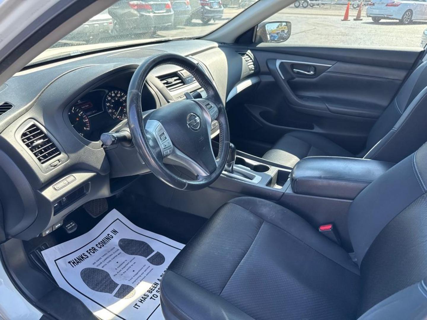 2017 WHITE NISSAN ALTIMA 2.5 SV (1N4AL3AP7HC) with an 2.5L engine, Continuously Variable transmission, located at 2929 9th St. West, Bradenton, 34205, (941) 242-2810, 27.473591, -82.570679 - Thanks for inquring into DriveNation USA! All vehicles listed can be viewed at www.drivenationusa.com for vehicle history reports and additonal info. We cannot quote any terms such as down payments or monthly payments without an application. You can apply directly at www.drivenationusa.com or by con - Photo#9