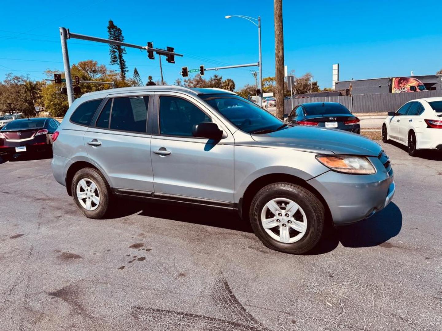 2009 BLUE HYUNDAI SANTA FE GLS (5NMSG13D39H) with an 2.7L engine, Automatic transmission, located at 2929 9th St. West, Bradenton, 34205, (941) 242-2810, 27.473591, -82.570679 - Thanks for inquring into DriveNation USA! All vehicles listed can be viewed at www.drivenationusa.com for vehicle history reports and additonal info. We cannot quote any terms such as down payments or monthly payments without an application. You can apply directly at www.drivenationusa.com or by con - Photo#0