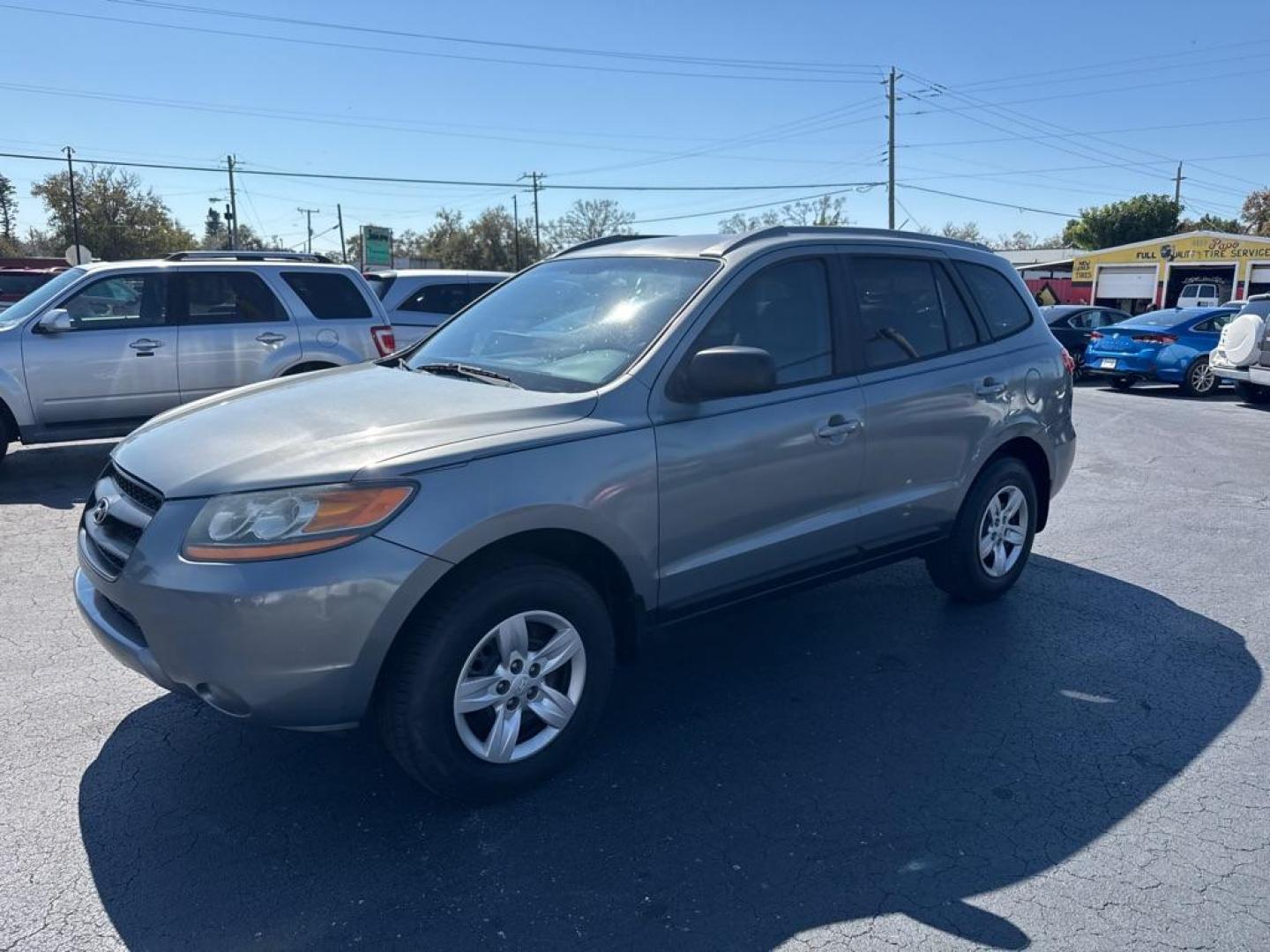2009 BLUE HYUNDAI SANTA FE GLS (5NMSG13D39H) with an 2.7L engine, Automatic transmission, located at 2929 9th St. West, Bradenton, 34205, (941) 242-2810, 27.473591, -82.570679 - Thanks for inquring into DriveNation USA! All vehicles listed can be viewed at www.drivenationusa.com for vehicle history reports and additonal info. We cannot quote any terms such as down payments or monthly payments without an application. You can apply directly at www.drivenationusa.com or by con - Photo#4