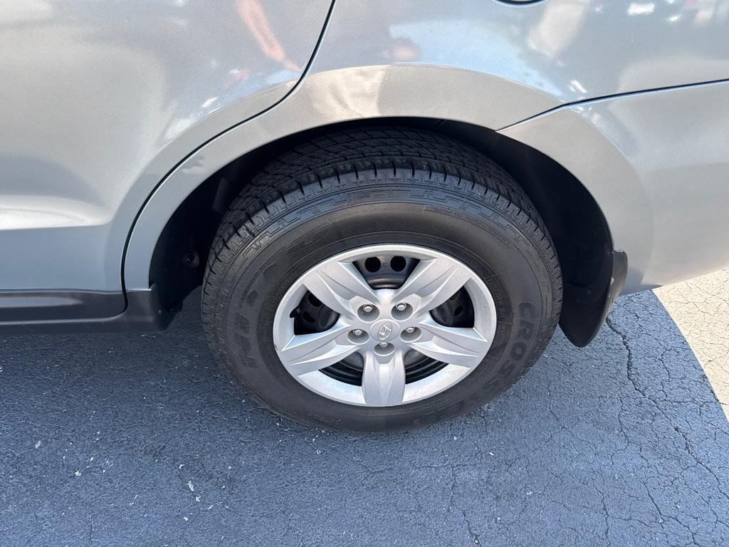 2009 BLUE HYUNDAI SANTA FE GLS (5NMSG13D39H) with an 2.7L engine, Automatic transmission, located at 2929 9th St. West, Bradenton, 34205, (941) 242-2810, 27.473591, -82.570679- Photo#9