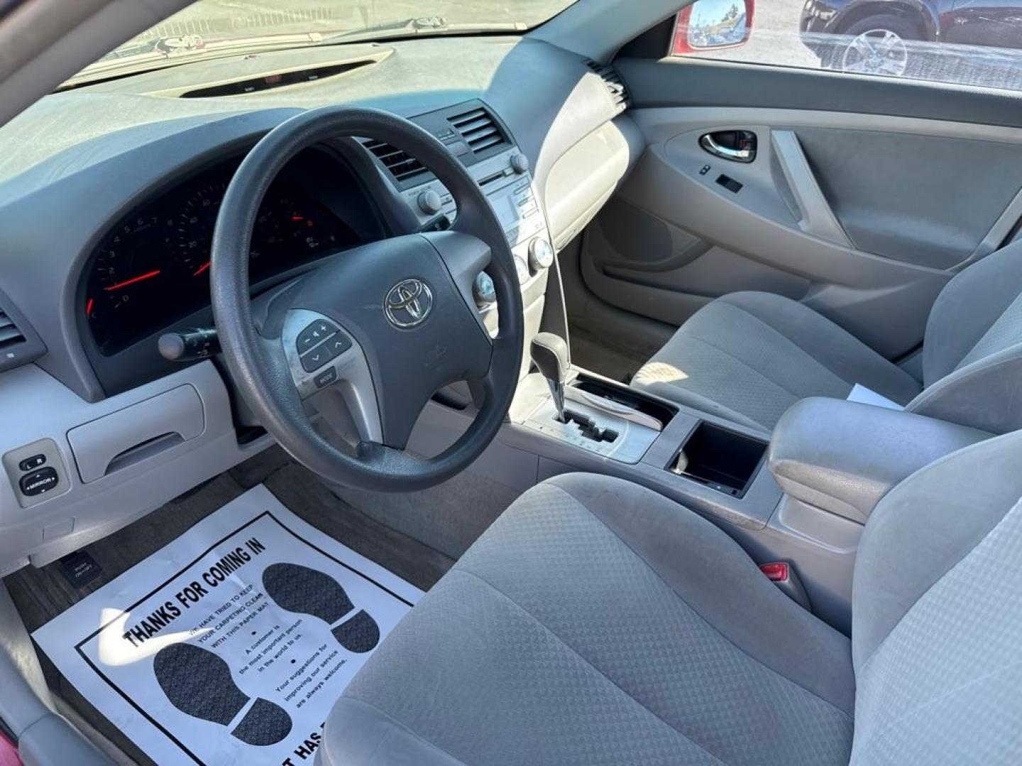 2009 RED TOYOTA CAMRY LE (4T1BE46K09U) with an 2.4L engine, Automatic transmission, located at 2929 9th St. West, Bradenton, 34205, (941) 242-2810, 27.473591, -82.570679 - Photo#7