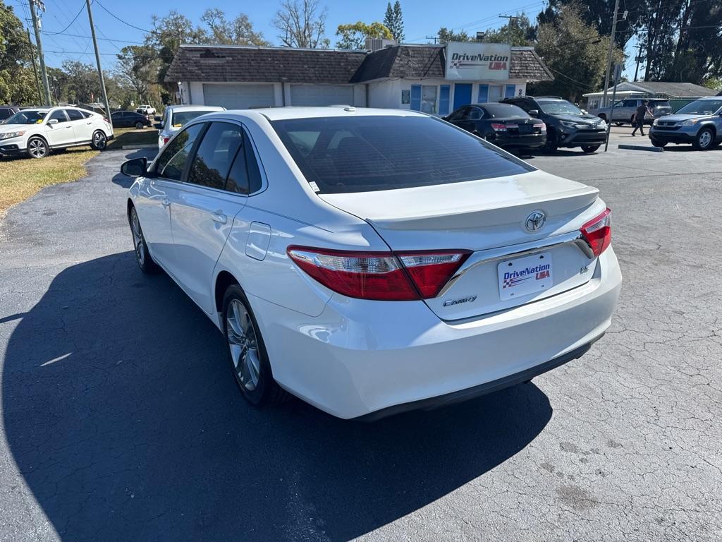 2017 WHITE TOYOTA CAMRY LE (4T1BF1FK8HU) with an 2.5L engine, Automatic transmission, located at 2929 9th St. West, Bradenton, 34205, (941) 242-2810, 27.473591, -82.570679 - Photo#6