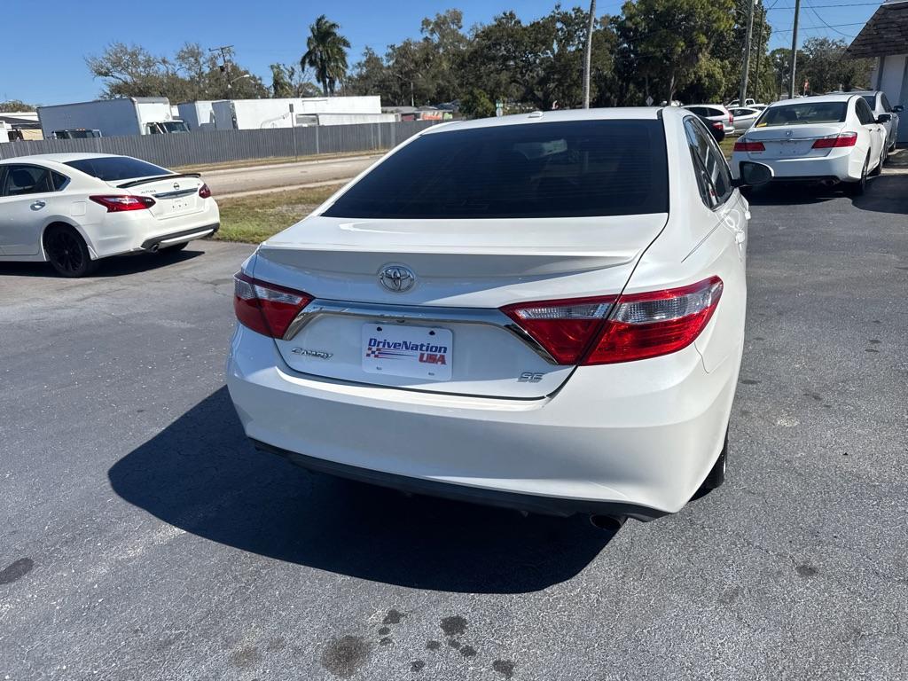2017 WHITE TOYOTA CAMRY LE (4T1BF1FK8HU) with an 2.5L engine, Automatic transmission, located at 2929 9th St. West, Bradenton, 34205, (941) 242-2810, 27.473591, -82.570679 - Photo#7