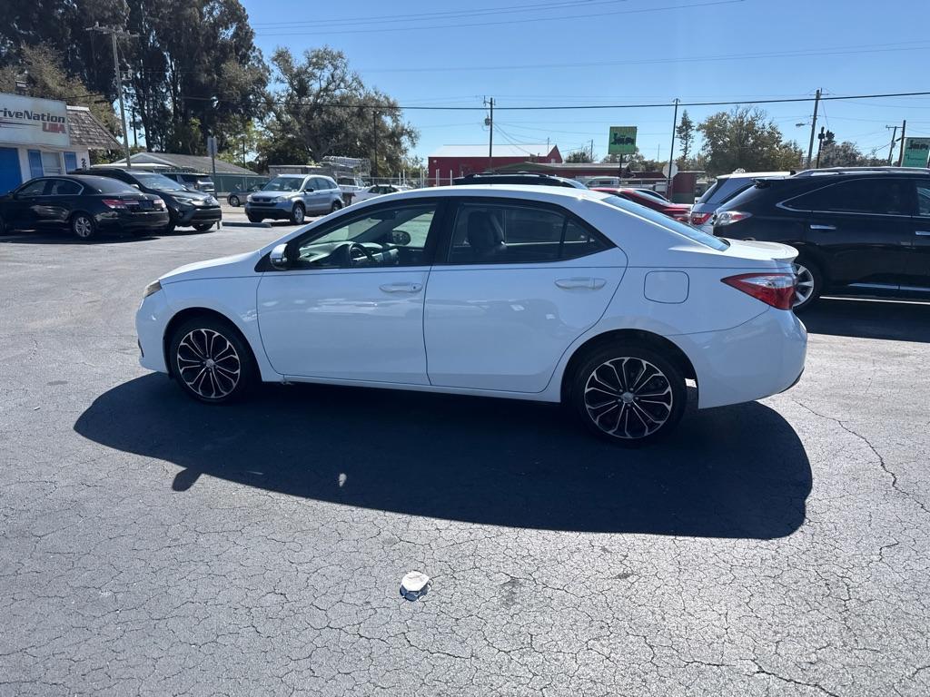 2015 WHITE TOYOTA COROLLA S TYPE (5YFBURHE0FP) with an 1.8L engine, Automatic transmission, located at 2929 9th St. West, Bradenton, 34205, (941) 242-2810, 27.473591, -82.570679 - Thanks for inquring into DriveNation USA! All vehicles listed can be viewed at www.drivenationusa.com for vehicle history reports and additonal info. We cannot quote any terms such as down payments or monthly payments without an application. You can apply directly at www.drivenationusa.com or by con - Photo#4