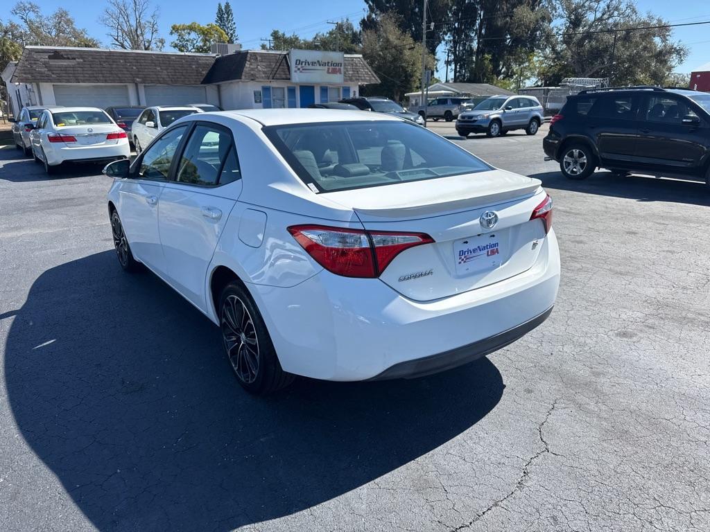 2015 WHITE TOYOTA COROLLA S TYPE (5YFBURHE0FP) with an 1.8L engine, Automatic transmission, located at 2929 9th St. West, Bradenton, 34205, (941) 242-2810, 27.473591, -82.570679 - Thanks for inquring into DriveNation USA! All vehicles listed can be viewed at www.drivenationusa.com for vehicle history reports and additonal info. We cannot quote any terms such as down payments or monthly payments without an application. You can apply directly at www.drivenationusa.com or by con - Photo#5