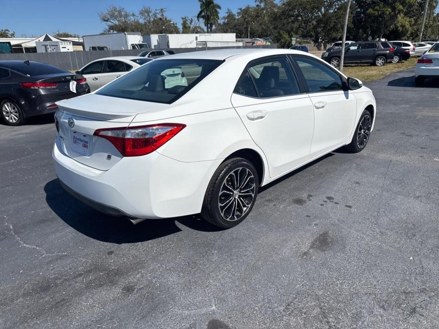 2015 WHITE TOYOTA COROLLA S TYPE (5YFBURHE0FP) with an 1.8L engine, Automatic transmission, located at 2929 9th St. West, Bradenton, 34205, (941) 242-2810, 27.473591, -82.570679 - Photo#7