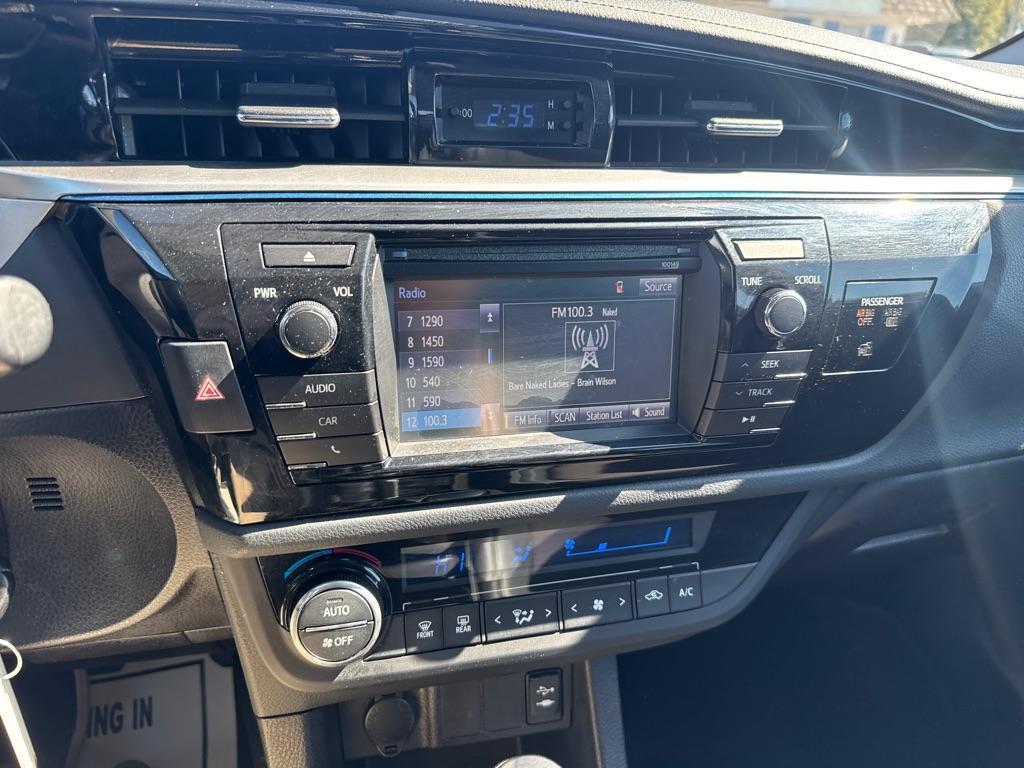 2015 WHITE TOYOTA COROLLA S TYPE (5YFBURHE0FP) with an 1.8L engine, Automatic transmission, located at 2929 9th St. West, Bradenton, 34205, (941) 242-2810, 27.473591, -82.570679 - Thanks for inquring into DriveNation USA! All vehicles listed can be viewed at www.drivenationusa.com for vehicle history reports and additonal info. We cannot quote any terms such as down payments or monthly payments without an application. You can apply directly at www.drivenationusa.com or by con - Photo#11