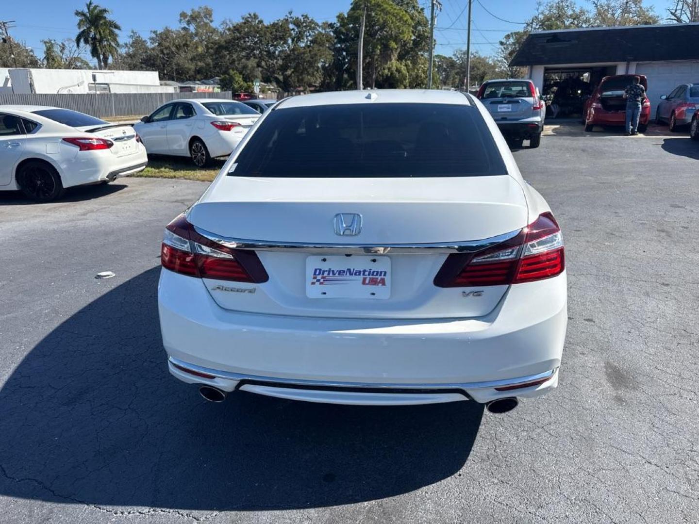 2017 WHITE HONDA ACCORD EXL (1HGCR3F89HA) with an 3.5L engine, Automatic transmission, located at 2929 9th St. West, Bradenton, 34205, (941) 242-2810, 27.473591, -82.570679 - Thanks for inquring into DriveNation USA! All vehicles listed can be viewed at www.drivenationusa.com for vehicle history reports and additonal info. We cannot quote any terms such as down payments or monthly payments without an application. You can apply directly at www.drivenationusa.com or by con - Photo#5