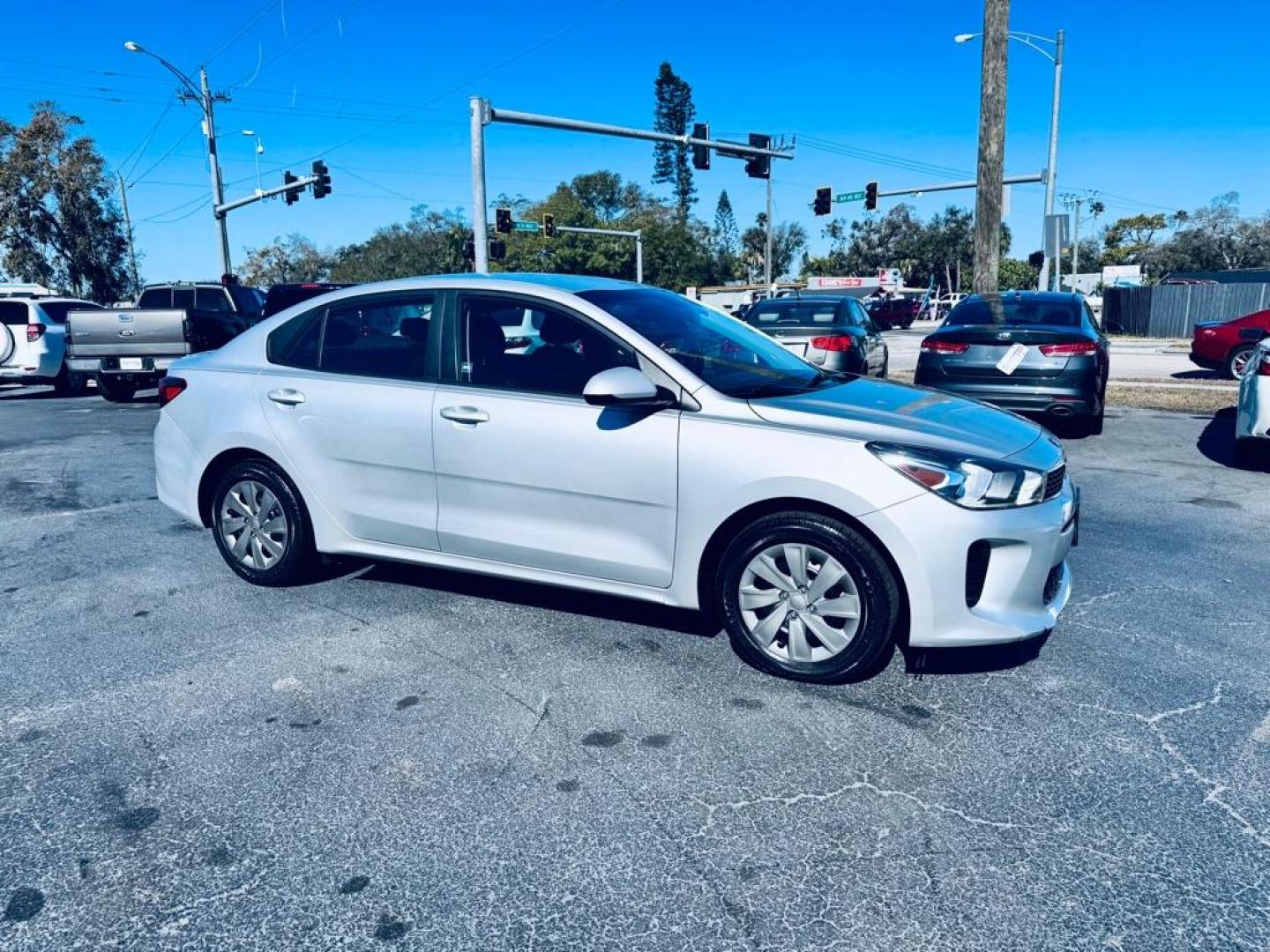2020 GRAY KIA RIO LX (3KPA24AD0LE) with an 1.6L engine, Continuously Variable transmission, located at 2929 9th St. West, Bradenton, 34205, (941) 242-2810, 27.473591, -82.570679 - Thanks for inquring into DriveNation USA! All vehicles listed can be viewed at www.drivenationusa.com for vehicle history reports and additonal info. We cannot quote any terms such as down payments or monthly payments without an application. You can apply directly at www.drivenationusa.com or by con - Photo#1