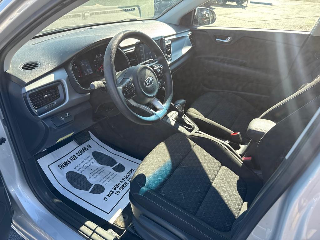 2020 GRAY KIA RIO LX (3KPA24AD0LE) with an 1.6L engine, Continuously Variable transmission, located at 2929 9th St. West, Bradenton, 34205, (941) 242-2810, 27.473591, -82.570679 - Thanks for inquring into DriveNation USA! All vehicles listed can be viewed at www.drivenationusa.com for vehicle history reports and additonal info. We cannot quote any terms such as down payments or monthly payments without an application. You can apply directly at www.drivenationusa.com or by con - Photo#7