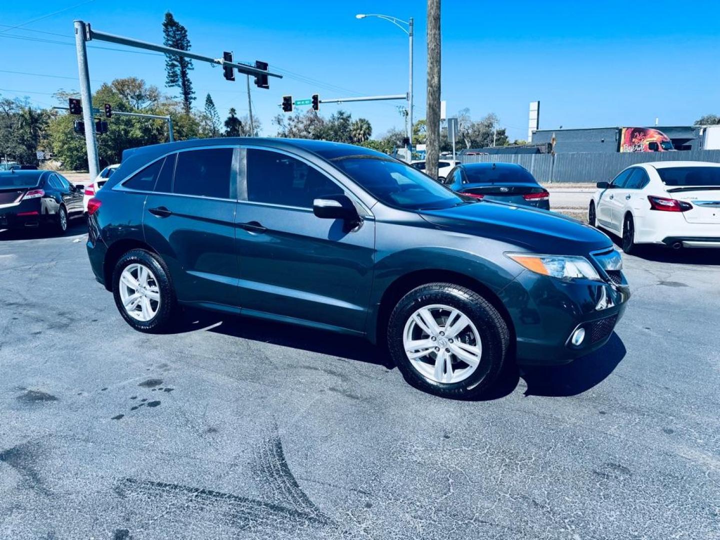 2013 GRAY ACURA RDX TECHNOLOGY (5J8TB3H50DL) with an 3.5L engine, Automatic transmission, located at 2929 9th St. West, Bradenton, 34205, (941) 242-2810, 27.473591, -82.570679 - Thanks for inquring into DriveNation USA! All vehicles listed can be viewed at www.drivenationusa.com for vehicle history reports and additonal info. We cannot quote any terms such as down payments or monthly payments without an application. You can apply directly at www.drivenationusa.com or by con - Photo#0