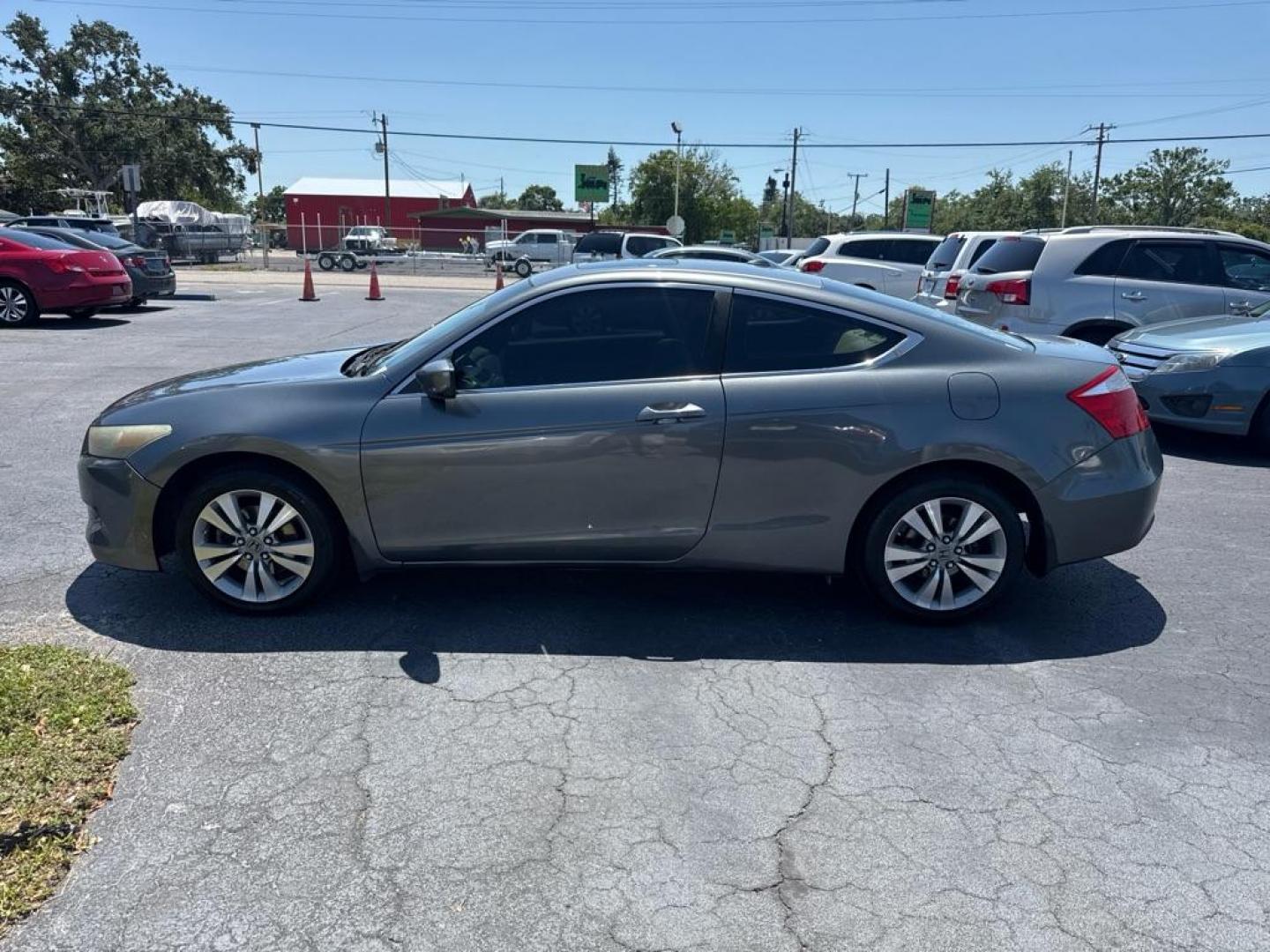 2009 GRAY HONDA ACCORD EXL (1HGCS22819A) with an 3.5L engine, Automatic transmission, located at 2929 9th St. West, Bradenton, 34205, (941) 242-2810, 27.473591, -82.570679 - Thanks for inquring into DriveNation USA! All vehicles listed can be viewed at www.drivenationusa.com for vehicle history reports and additonal info. We cannot quote any terms such as down payments or monthly payments without an application. You can apply directly at www.drivenationusa.com or by con - Photo#3