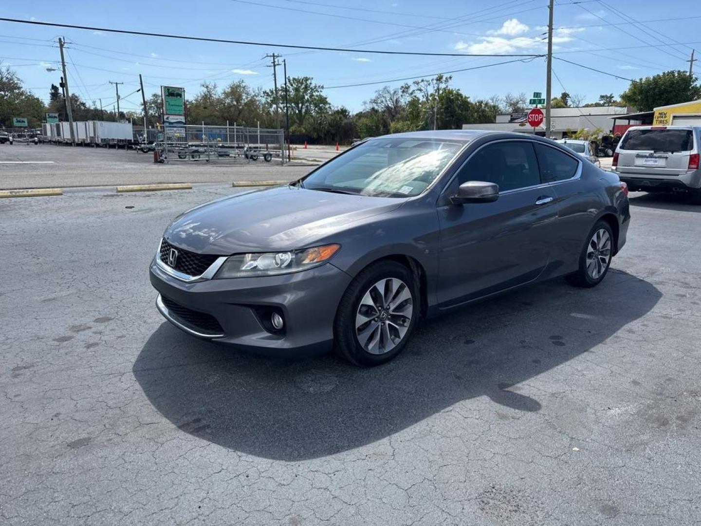 2015 GRAY HONDA ACCORD EXL (1HGCT1B85FA) with an 2.4L engine, Continuously Variable transmission, located at 2929 9th St. West, Bradenton, 34205, (941) 242-2810, 27.473591, -82.570679 - Thanks for inquring into DriveNation USA! All vehicles listed can be viewed at www.drivenationusa.com for vehicle history reports and additonal info. We cannot quote any terms such as down payments or monthly payments without an application. You can apply directly at www.drivenationusa.com or by con - Photo#3