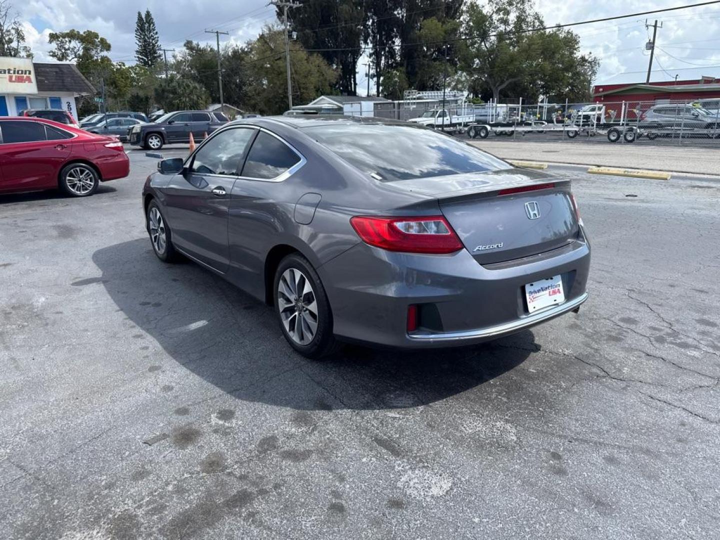 2015 GRAY HONDA ACCORD EXL (1HGCT1B85FA) with an 2.4L engine, Continuously Variable transmission, located at 2929 9th St. West, Bradenton, 34205, (941) 242-2810, 27.473591, -82.570679 - Thanks for inquring into DriveNation USA! All vehicles listed can be viewed at www.drivenationusa.com for vehicle history reports and additonal info. We cannot quote any terms such as down payments or monthly payments without an application. You can apply directly at www.drivenationusa.com or by con - Photo#5