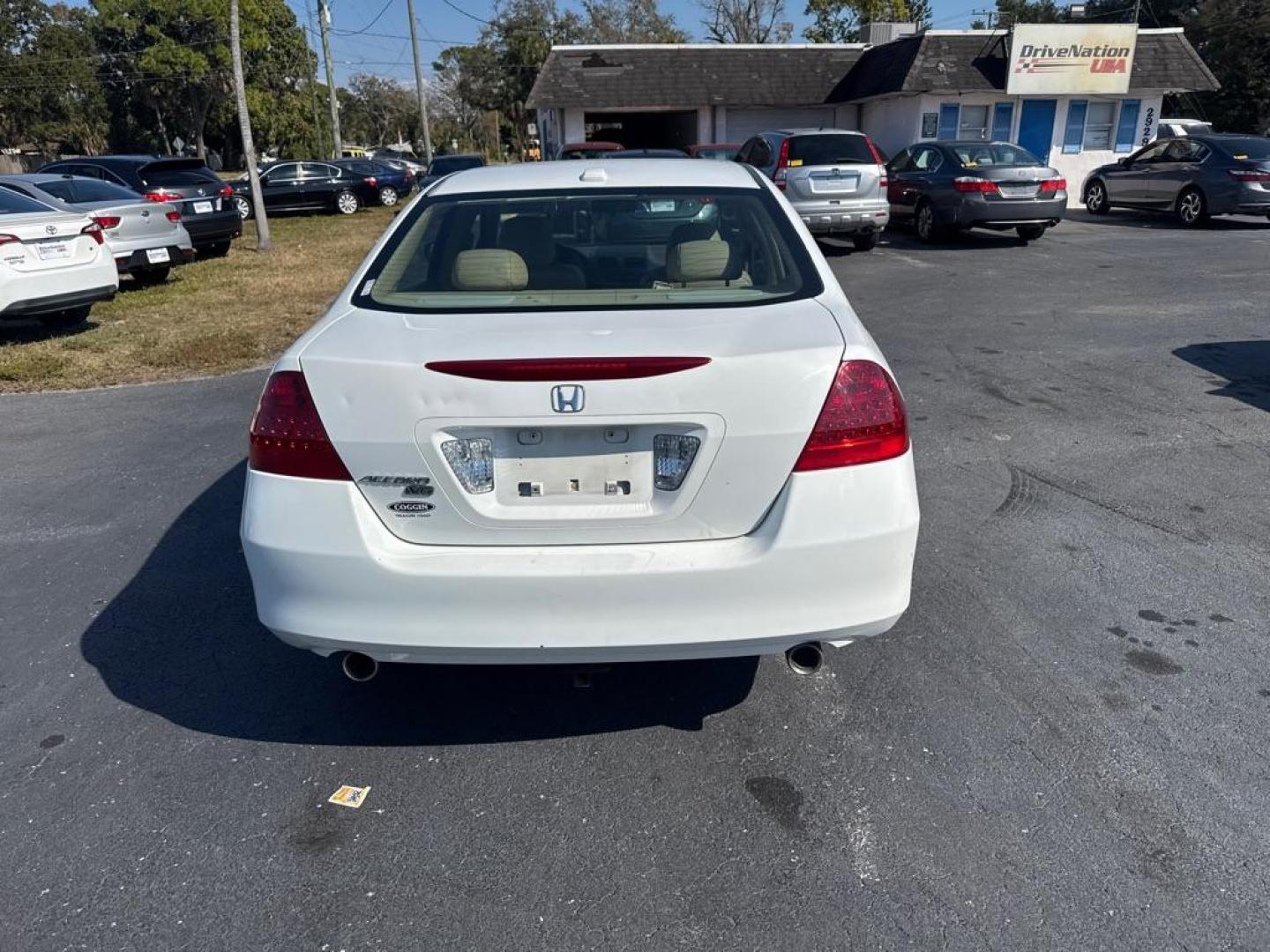2007 WHITE HONDA ACCORD EX (1HGCM66567A) with an 3.0L engine, Automatic transmission, located at 2929 9th St. West, Bradenton, 34205, (941) 242-2810, 27.473591, -82.570679 - Thanks for inquring into DriveNation USA! All vehicles listed can be viewed at www.drivenationusa.com for vehicle history reports and additonal info. We cannot quote any terms such as down payments or monthly payments without an application. You can apply directly at www.drivenationusa.com or by con - Photo#5