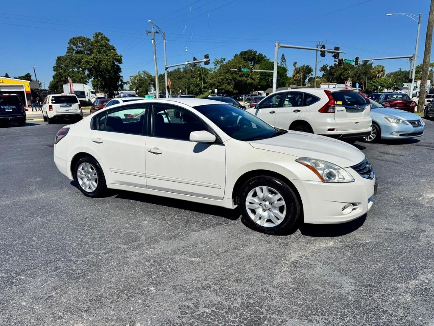 2012 WHITE NISSAN ALTIMA BASE (1N4AL2AP4CC) with an 2.5L engine, Continuously Variable transmission, located at 2929 9th St. West, Bradenton, 34205, (941) 242-2810, 27.473591, -82.570679 - Thanks for inquring into DriveNation USA! All vehicles listed can be viewed at www.drivenationusa.com for vehicle history reports and additonal info. We cannot quote any terms such as down payments or monthly payments without an application. You can apply directly at www.drivenationusa.com or by con- Photo#1