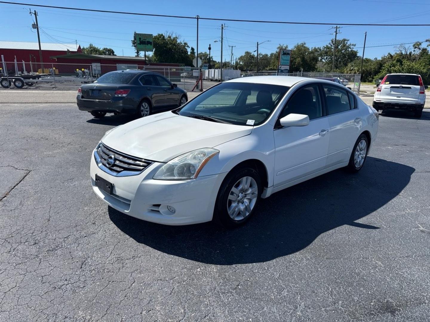 2012 WHITE NISSAN ALTIMA BASE (1N4AL2AP4CC) with an 2.5L engine, Continuously Variable transmission, located at 2929 9th St. West, Bradenton, 34205, (941) 242-2810, 27.473591, -82.570679 - Thanks for inquring into DriveNation USA! All vehicles listed can be viewed at www.drivenationusa.com for vehicle history reports and additonal info. We cannot quote any terms such as down payments or monthly payments without an application. You can apply directly at www.drivenationusa.com or by con- Photo#3
