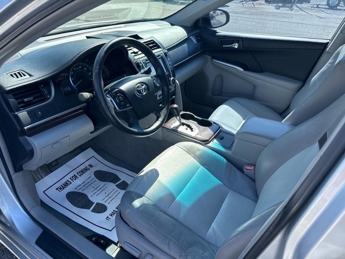 2013 SILVER TOYOTA CAMRY SE (4T4BF1FK9DR) with an 2.5L engine, Automatic transmission, located at 2929 9th St. West, Bradenton, 34205, (941) 242-2810, 27.473591, -82.570679 - Thanks for inquring into DriveNation USA! All vehicles listed can be viewed at www.drivenationusa.com for vehicle history reports and additonal info. We cannot quote any terms such as down payments or monthly payments without an application. You can apply directly at www.drivenationusa.com or by con - Photo#8