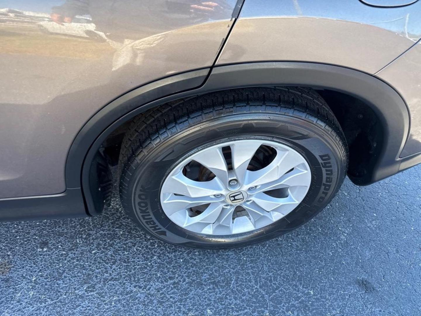 2014 BROWN HONDA CR-V EXL (2HKRM3H76EH) with an 2.4L engine, Automatic transmission, located at 2929 9th St. West, Bradenton, 34205, (941) 242-2810, 27.473591, -82.570679 - Thanks for inquring into DriveNation USA! All vehicles listed can be viewed at www.drivenationusa.com for vehicle history reports and additonal info. We cannot quote any terms such as down payments or monthly payments without an application. You can apply directly at www.drivenationusa.com or by con - Photo#8