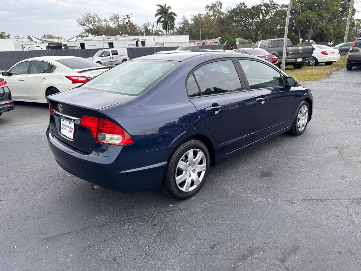 2010 BLUE HONDA CIVIC LX (19XFA1F50AE) with an 1.8L engine, Automatic transmission, located at 2929 9th St. West, Bradenton, 34205, (941) 242-2810, 27.473591, -82.570679 - Thanks for inquring into DriveNation USA! All vehicles listed can be viewed at www.drivenationusa.com for vehicle history reports and additonal info. We cannot quote any terms such as down payments or monthly payments without an application. You can apply directly at www.drivenationusa.com or by con - Photo#9