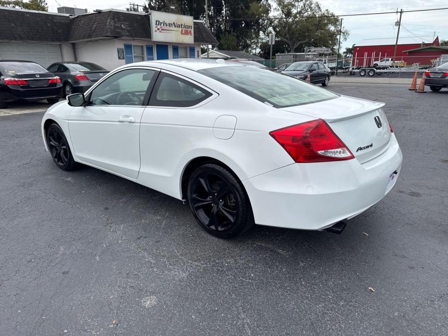 2011 WHITE HONDA ACCORD EXL (1HGCS2B81BA) with an 3.5L engine, Automatic transmission, located at 2929 9th St. West, Bradenton, 34205, (941) 242-2810, 27.473591, -82.570679 - Thanks for inquring into DriveNation USA! All vehicles listed can be viewed at www.drivenationusa.com for vehicle history reports and additonal info. We cannot quote any terms such as down payments or monthly payments without an application. You can apply directly at www.drivenationusa.com or by con - Photo#7