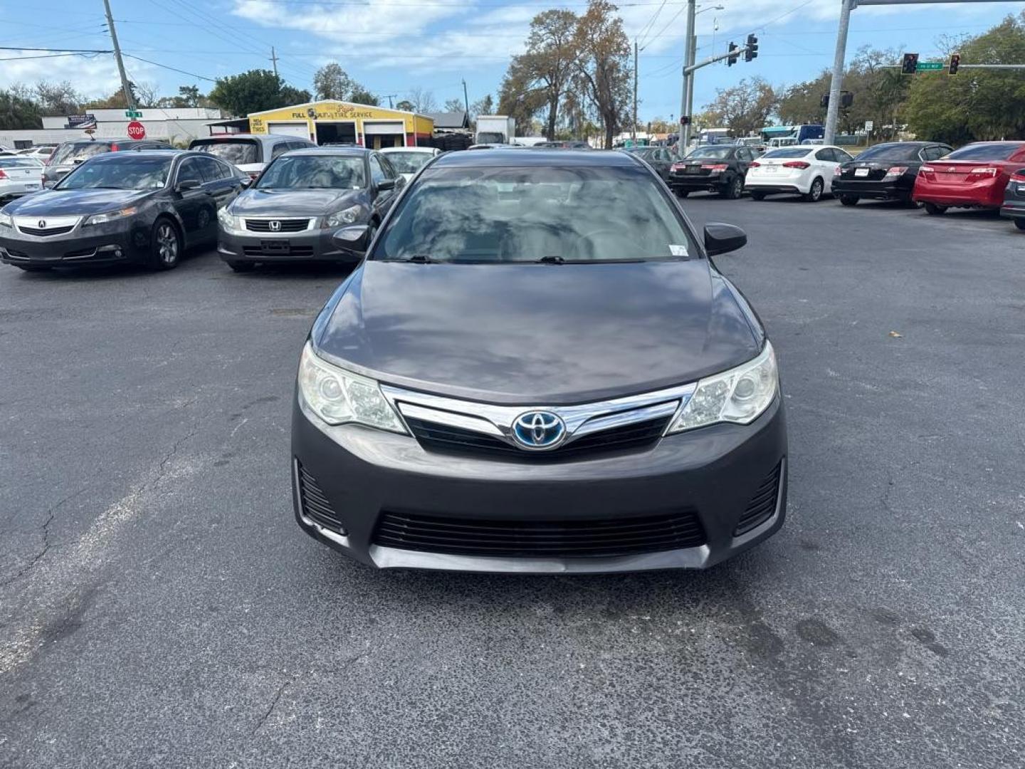 2014 GRAY TOYOTA CAMRY HYBRID (4T1BD1FK0EU) with an 2.5L engine, Continuously Variable transmission, located at 2929 9th St. West, Bradenton, 34205, (941) 242-2810, 27.473591, -82.570679 - Photo#3