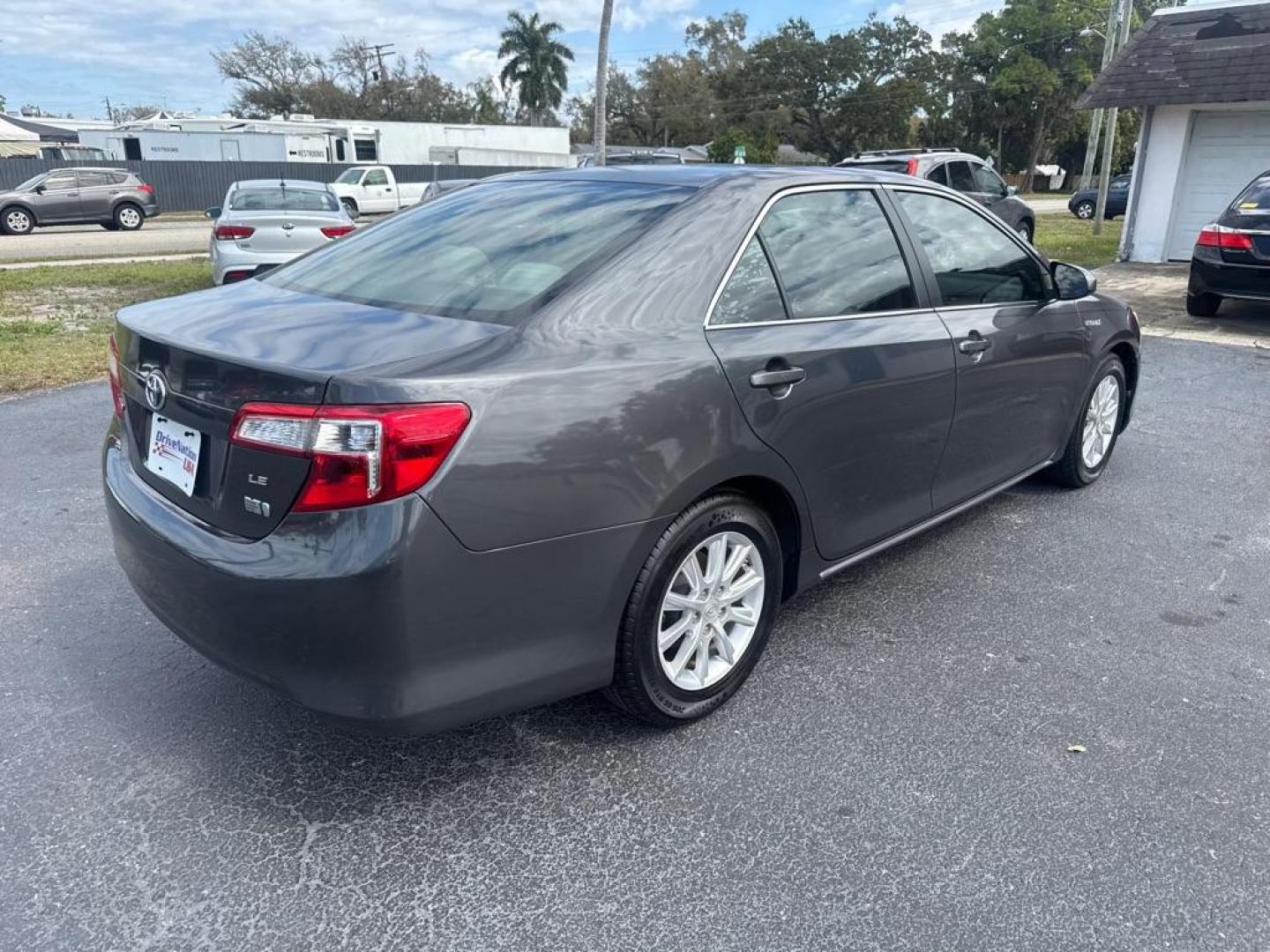 2014 GRAY TOYOTA CAMRY HYBRID (4T1BD1FK0EU) with an 2.5L engine, Continuously Variable transmission, located at 2929 9th St. West, Bradenton, 34205, (941) 242-2810, 27.473591, -82.570679 - Photo#8
