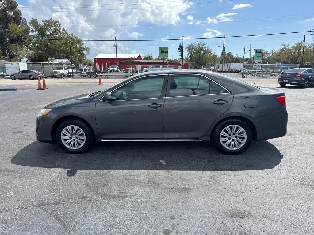 2012 GRAY TOYOTA CAMRY SE (4T1BF1FK4CU) with an 2.5L engine, Automatic transmission, located at 2929 9th St. West, Bradenton, 34205, (941) 242-2810, 27.473591, -82.570679 - Thanks for inquring into DriveNation USA! All vehicles listed can be viewed at www.drivenationusa.com for vehicle history reports and additonal info. We cannot quote any terms such as down payments or monthly payments without an application. You can apply directly at www.drivenationusa.com or by con - Photo#5