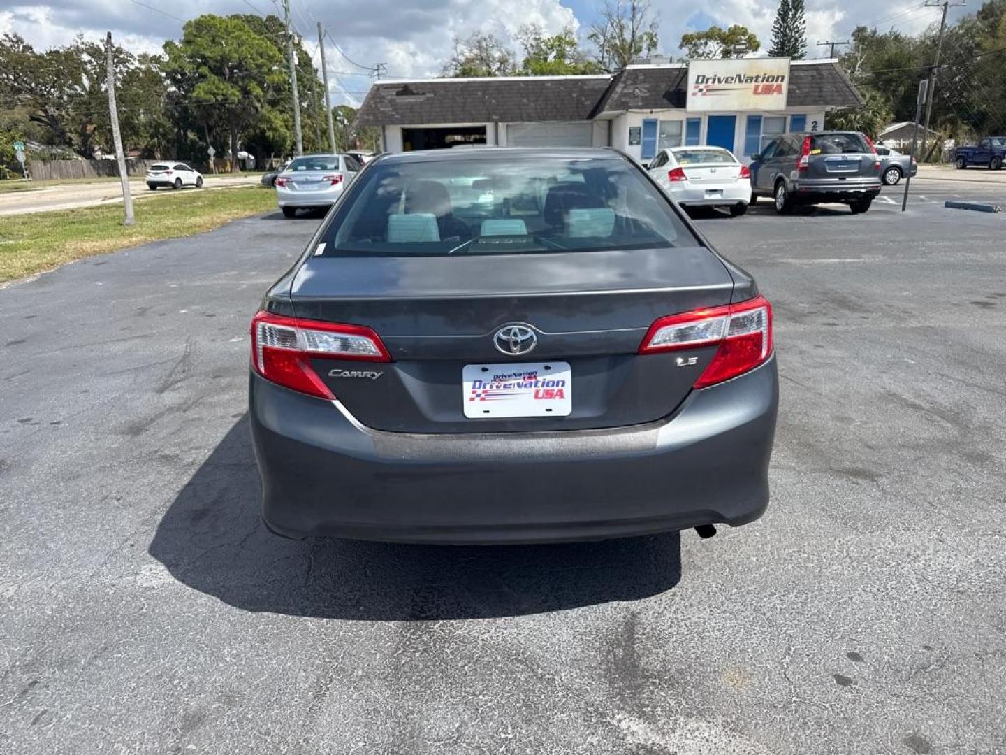 2012 GRAY TOYOTA CAMRY SE (4T1BF1FK4CU) with an 2.5L engine, Automatic transmission, located at 2929 9th St. West, Bradenton, 34205, (941) 242-2810, 27.473591, -82.570679 - Thanks for inquring into DriveNation USA! All vehicles listed can be viewed at www.drivenationusa.com for vehicle history reports and additonal info. We cannot quote any terms such as down payments or monthly payments without an application. You can apply directly at www.drivenationusa.com or by con - Photo#7