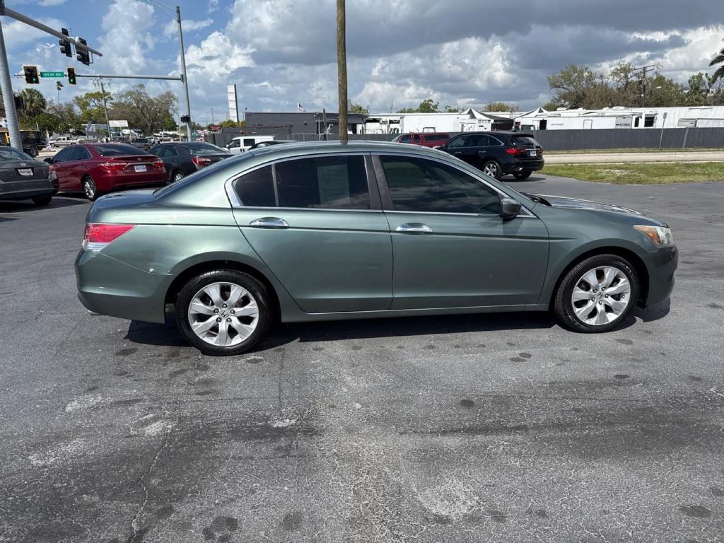 2008 GREEN HONDA ACCORD EXL (1HGCP36898A) with an 3.5L engine, Automatic transmission, located at 2929 9th St. West, Bradenton, 34205, (941) 242-2810, 27.473591, -82.570679 - Thanks for inquring into DriveNation USA! All vehicles listed can be viewed at www.drivenationusa.com for vehicle history reports and additonal info. We cannot quote any terms such as down payments or monthly payments without an application. You can apply directly at www.drivenationusa.com or by con - Photo#9