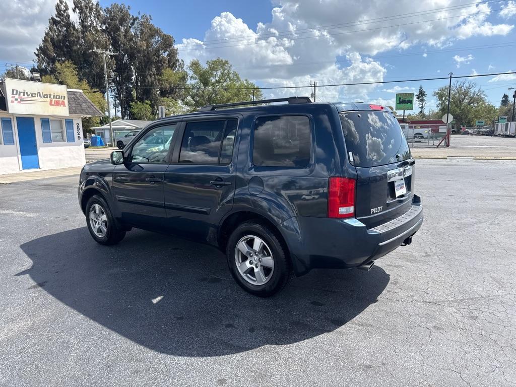 2011 BLUE HONDA PILOT EXL (5FNYF3H50BB) with an 3.5L engine, Automatic transmission, located at 2929 9th St. West, Bradenton, 34205, (941) 242-2810, 27.473591, -82.570679 - Thanks for inquring into DriveNation USA! All vehicles listed can be viewed at www.drivenationusa.com for vehicle history reports and additonal info. We cannot quote any terms such as down payments or monthly payments without an application. You can apply directly at www.drivenationusa.com or by con- Photo#6