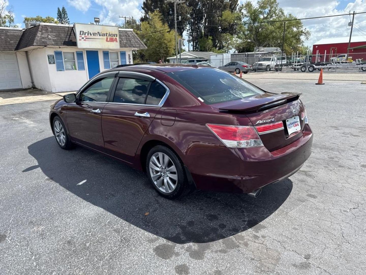 2011 RED HONDA ACCORD EXL (1HGCP3F82BA) with an 3.5L engine, Automatic transmission, located at 2929 9th St. West, Bradenton, 34205, (941) 242-2810, 27.473591, -82.570679 - Photo#7