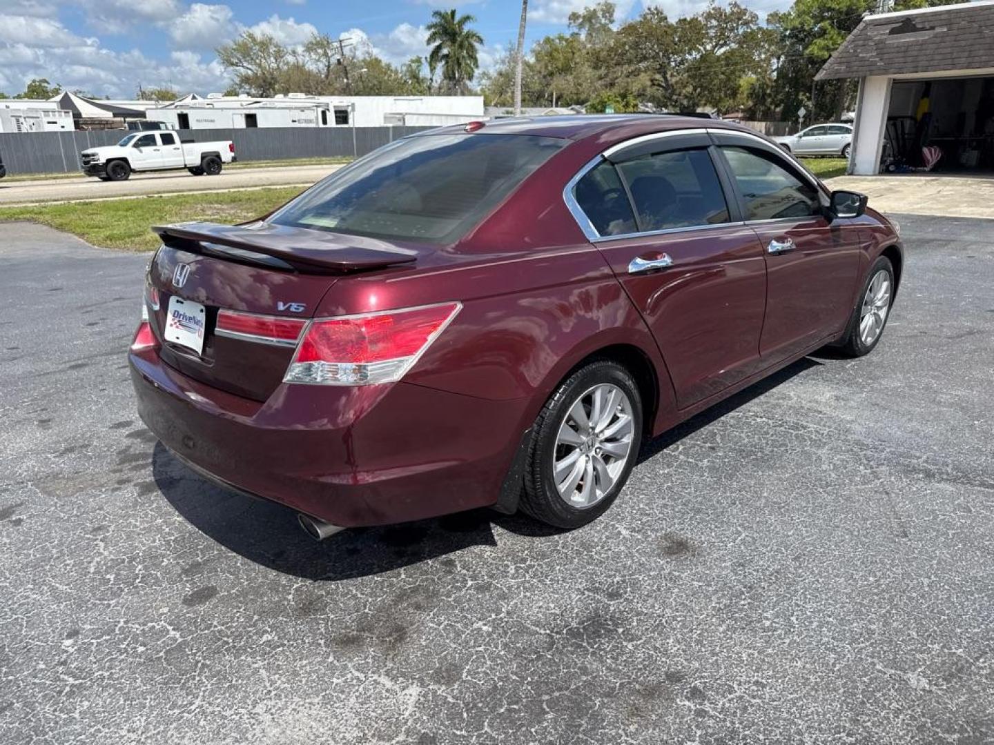 2011 RED HONDA ACCORD EXL (1HGCP3F82BA) with an 3.5L engine, Automatic transmission, located at 2929 9th St. West, Bradenton, 34205, (941) 242-2810, 27.473591, -82.570679 - Photo#9