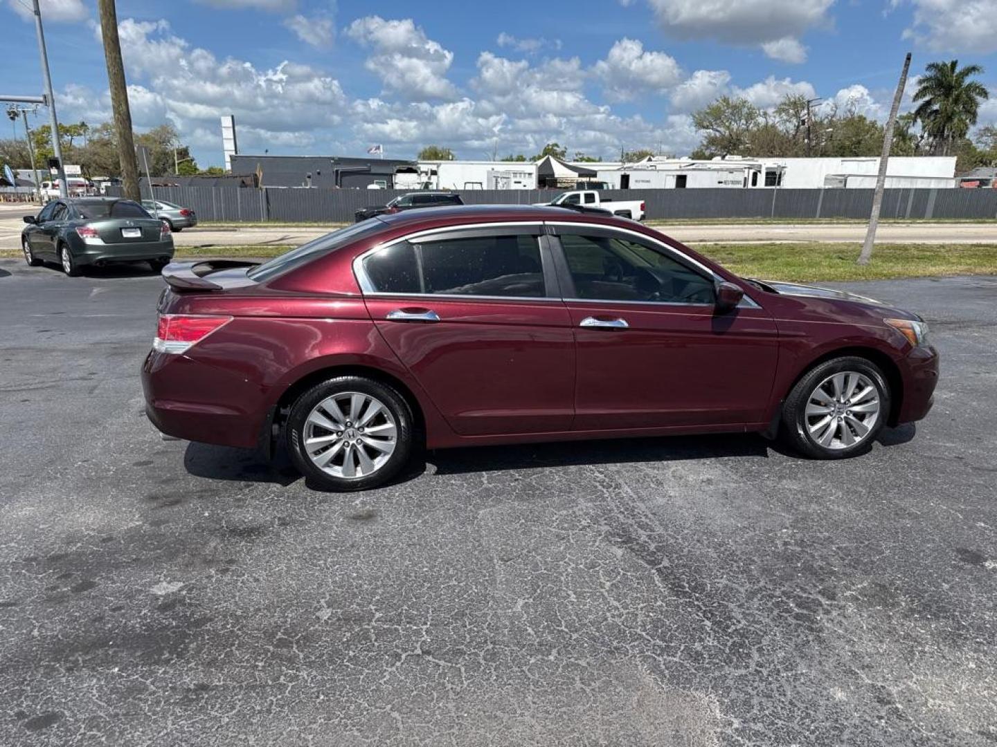 2011 RED HONDA ACCORD EXL (1HGCP3F82BA) with an 3.5L engine, Automatic transmission, located at 2929 9th St. West, Bradenton, 34205, (941) 242-2810, 27.473591, -82.570679 - Photo#10