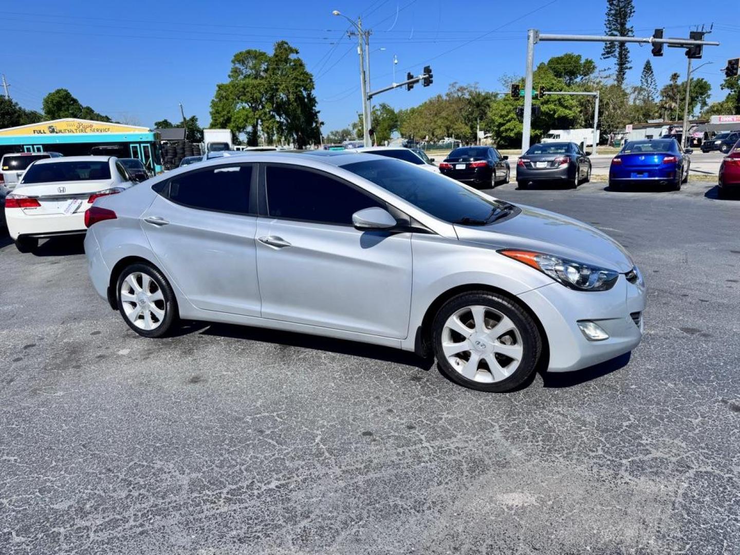 2013 SILVER HYUNDAI ELANTRA GLS (5NPDH4AE8DH) with an 1.8L engine, Automatic transmission, located at 2929 9th St. West, Bradenton, 34205, (941) 242-2810, 27.473591, -82.570679 - Photo#0