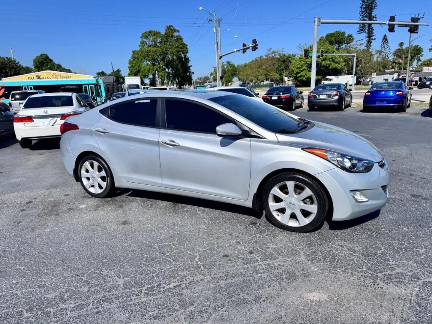 2013 SILVER HYUNDAI ELANTRA GLS (5NPDH4AE8DH) with an 1.8L engine, Automatic transmission, located at 2929 9th St. West, Bradenton, 34205, (941) 242-2810, 27.473591, -82.570679 - Photo#2