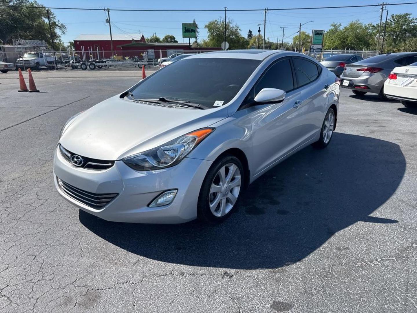 2013 SILVER HYUNDAI ELANTRA GLS (5NPDH4AE8DH) with an 1.8L engine, Automatic transmission, located at 2929 9th St. West, Bradenton, 34205, (941) 242-2810, 27.473591, -82.570679 - Photo#4