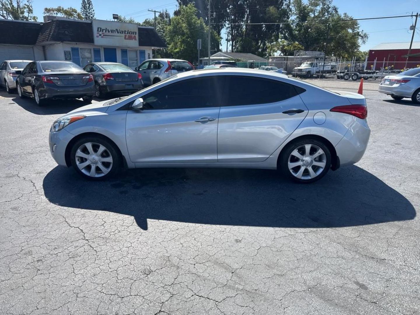 2013 SILVER HYUNDAI ELANTRA GLS (5NPDH4AE8DH) with an 1.8L engine, Automatic transmission, located at 2929 9th St. West, Bradenton, 34205, (941) 242-2810, 27.473591, -82.570679 - Photo#5