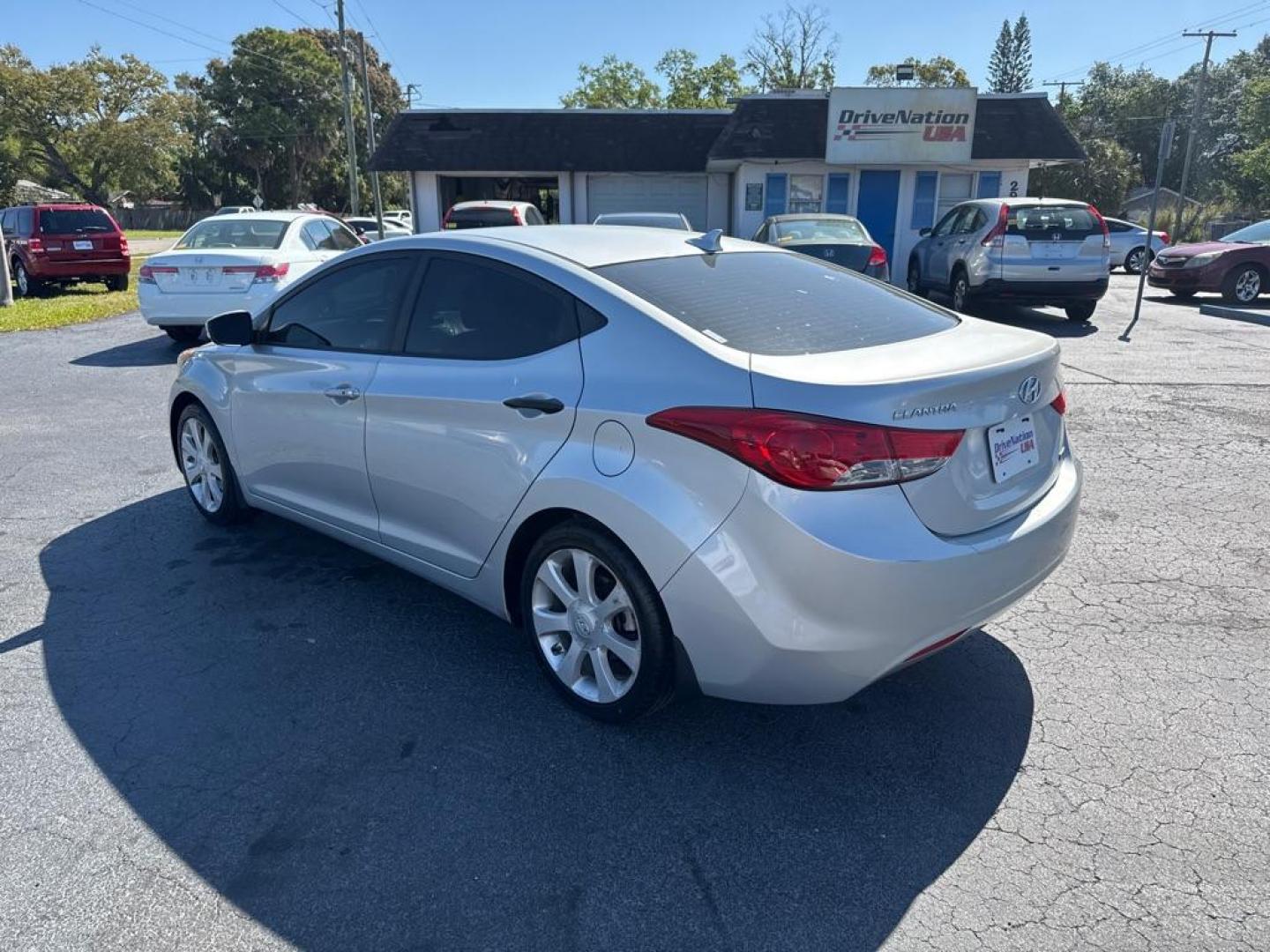2013 SILVER HYUNDAI ELANTRA GLS (5NPDH4AE8DH) with an 1.8L engine, Automatic transmission, located at 2929 9th St. West, Bradenton, 34205, (941) 242-2810, 27.473591, -82.570679 - Photo#6