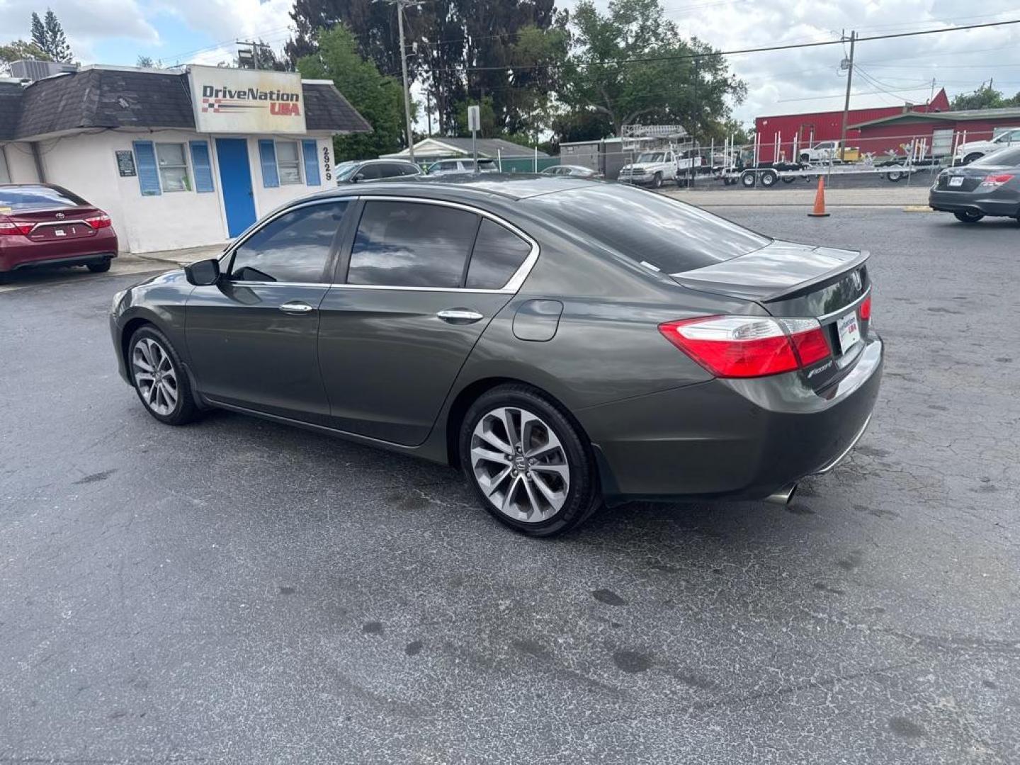 2014 BLACK HONDA ACCORD SPORT (1HGCR2F59EA) with an 2.4L engine, Continuously Variable transmission, located at 2929 9th St. West, Bradenton, 34205, (941) 242-2810, 27.473591, -82.570679 - Photo#5