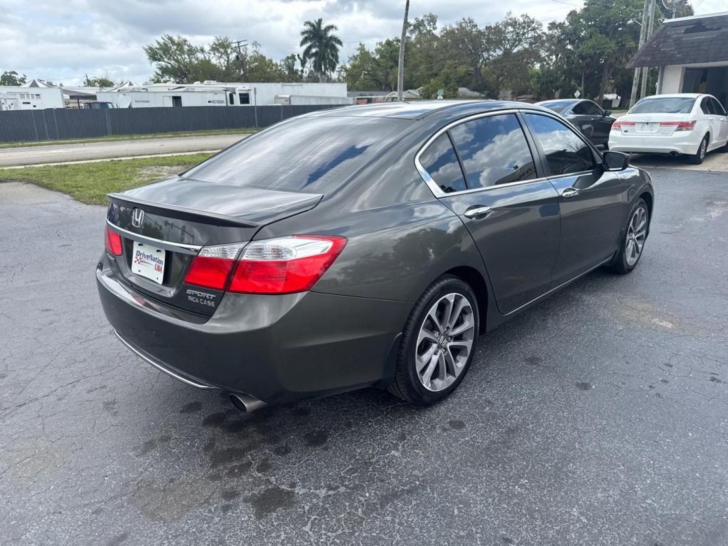 2014 BLACK HONDA ACCORD SPORT (1HGCR2F59EA) with an 2.4L engine, Continuously Variable transmission, located at 2929 9th St. West, Bradenton, 34205, (941) 242-2810, 27.473591, -82.570679 - Photo#7