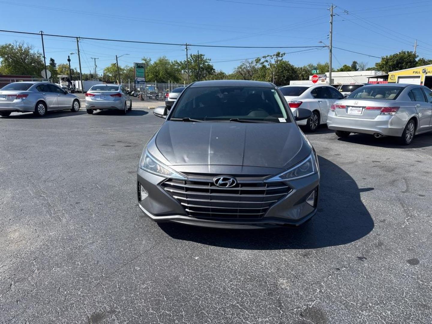 2019 GRAY HYUNDAI ELANTRA SEL (5NPD84LF2KH) with an 2.0L engine, Automatic transmission, located at 2929 9th St. West, Bradenton, 34205, (941) 242-2810, 27.473591, -82.570679 - Photo#2