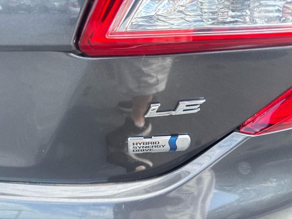 2017 BLACK TOYOTA CAMRY LE (4T1BF1FK3HU) with an 2.5L engine, Automatic transmission, located at 2929 9th St. West, Bradenton, 34205, (941) 242-2810, 27.473591, -82.570679 - Thanks for inquring into DriveNation USA! All vehicles listed can be viewed at www.drivenationusa.com for vehicle history reports and additonal info. We cannot quote any terms such as down payments or monthly payments without an application. You can apply directly at www.drivenationusa.com or by con - Photo#7