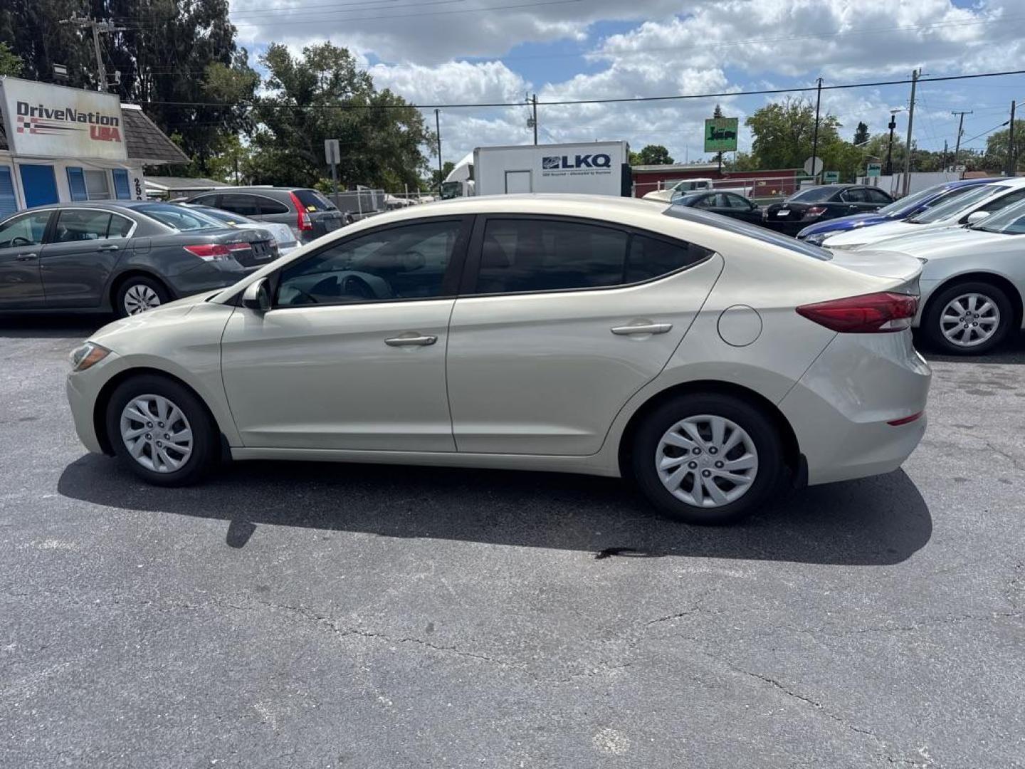 2017 TAN HYUNDAI ELANTRA SE (KMHD74LF7HU) with an 2.0L engine, Automatic transmission, located at 2929 9th St. West, Bradenton, 34205, (941) 242-2810, 27.473591, -82.570679 - Thanks for inquring into DriveNation USA! All vehicles listed can be viewed at www.drivenationusa.com for vehicle history reports and additonal info. We cannot quote any terms such as down payments or monthly payments without an application. You can apply directly at www.drivenationusa.com or by con - Photo#4